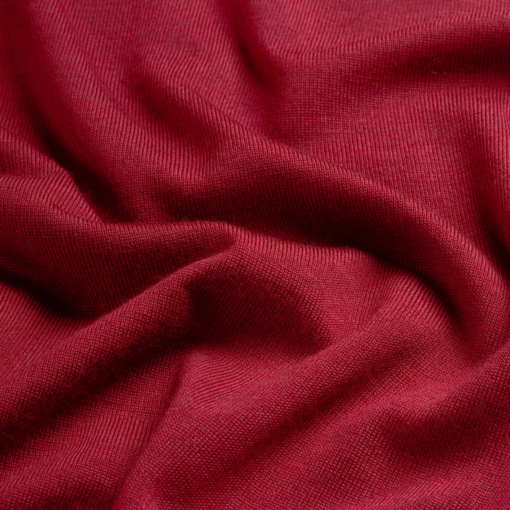 V Neck 100% Merino - Ember Red